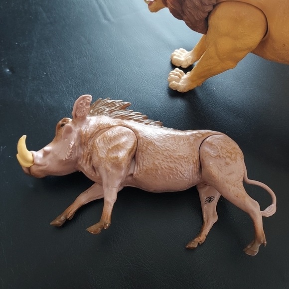 Jumanji Wild Kingdom Roaring Lion Action Figure With Sound/Motion Also Warthog - Picture 8 of 10